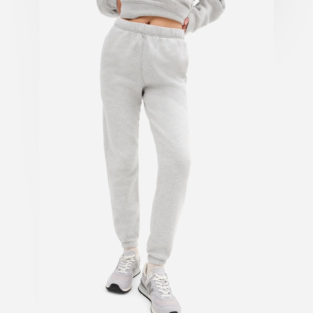 MATE the Label Organic Fleece Relaxed Pocket Sweatpant in Heather Grey